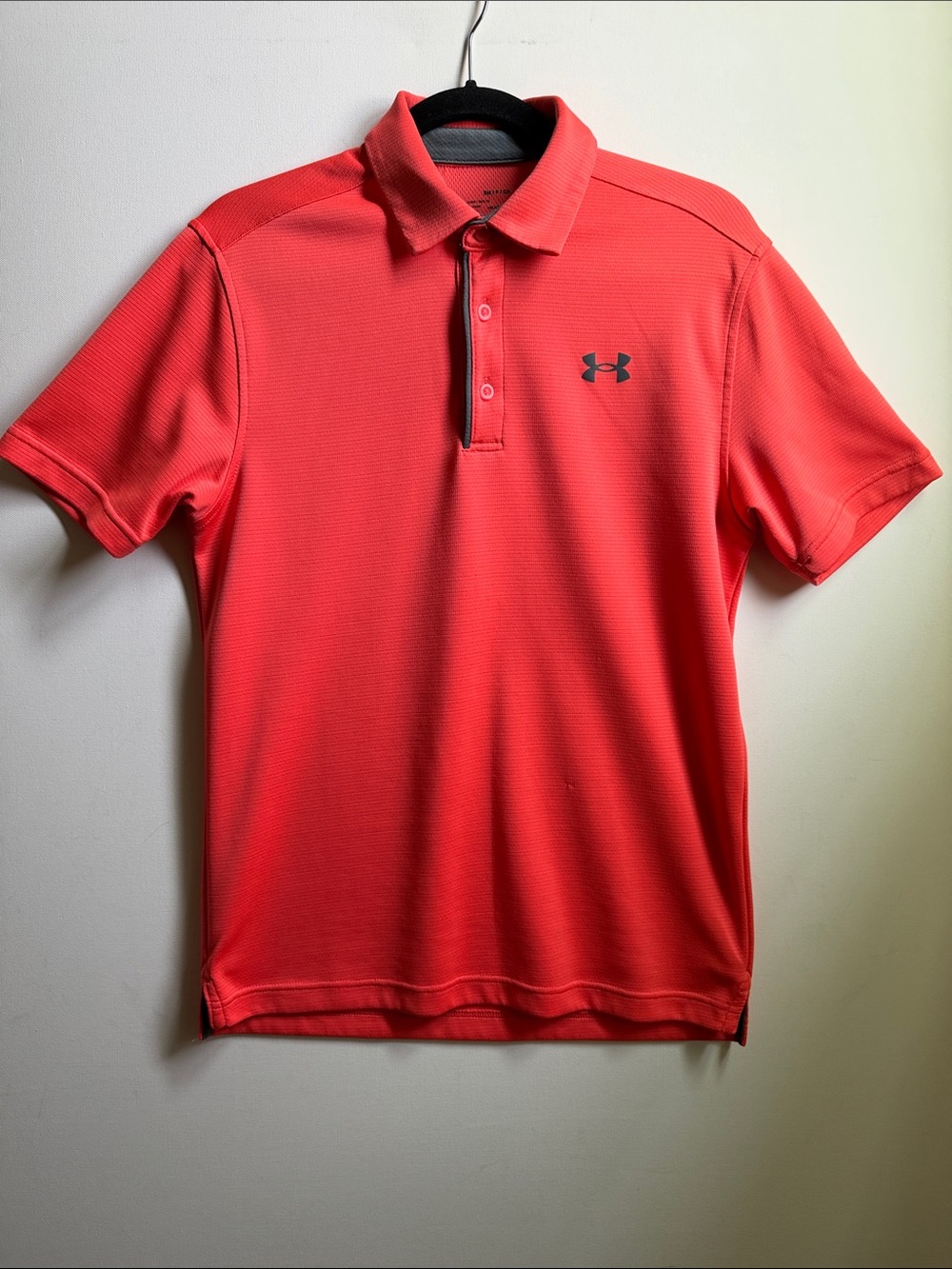Under Armour Men’s Coral-Orange Performance Polo | Small